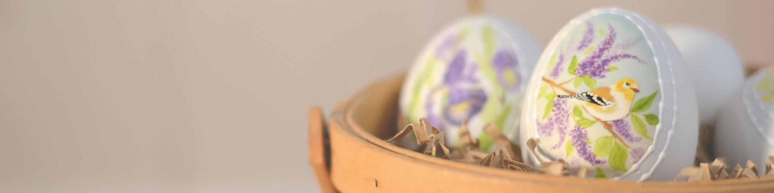 Handpainted Goldfinch Ceramic Egg 